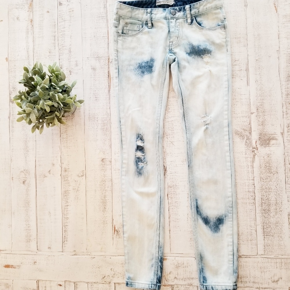 Free People Bleach Distressed Skinny Jeans